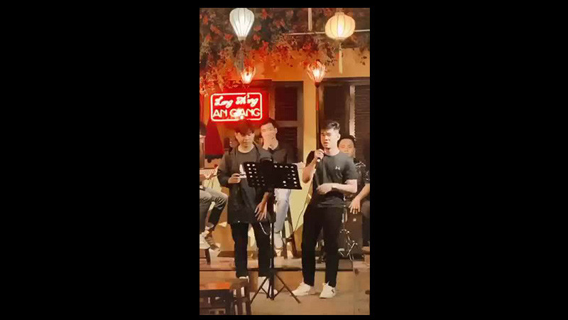 Đêm nhạc acoustic tại Lang Thang An Giang Cafe