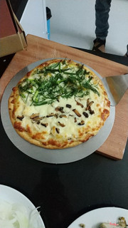 Pizza chả cá - Gà nấm