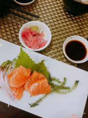 Sashimi cá hồi