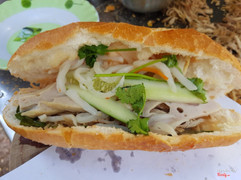 Bánh mì Xíu mại Bì