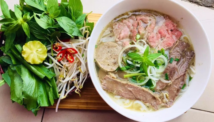 Phở Phương - Phở & Bún Bò - 206 Trung Mỹ Tây 13