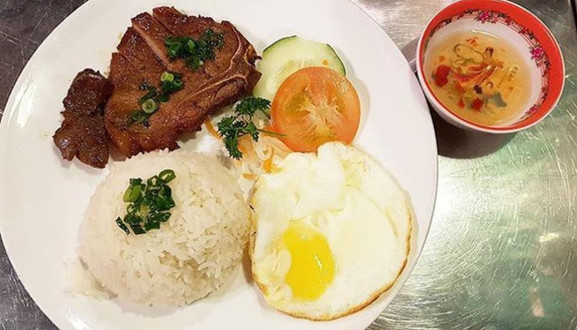 Cơm Tấm Cây Sung - Tây Thạnh