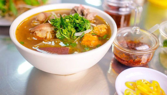 Bún Bò Huế Mệ Kéo