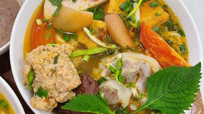 BÚN RIÊU CUA ỐC & CANH BÚN VƯỜN CHUỐI - Nguyễn Đình Chiểu