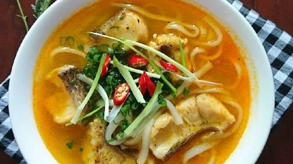 Tin - Bánh Canh Cá Lóc & Cơm Hến - Trần Phú