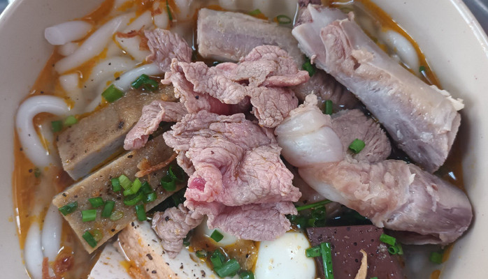 Bánh Canh Bột Gạo 284 - Nơ Trang Long