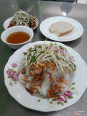 bánh cuốn chả