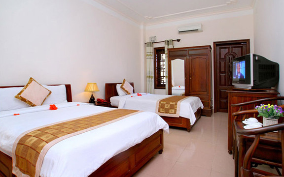 Vân Sơn Hotel
