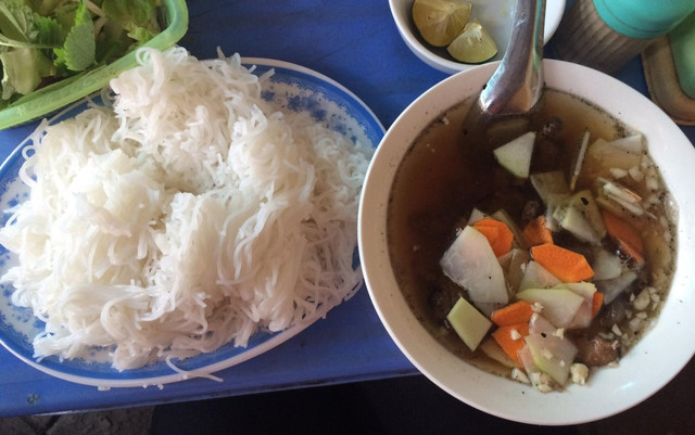 Bún Chả & Bún Đậu Chợ Khương Thượng