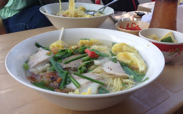 Quán 88 - Cơm, Hủ Tiếu & Phở
