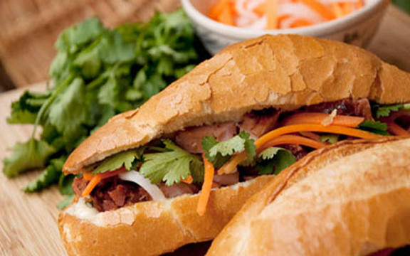 Bánh Mì Bảo Quân