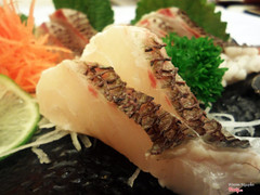 Sashimi cá hồng