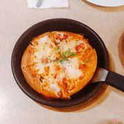 Pizza phô mai thịt xông khói