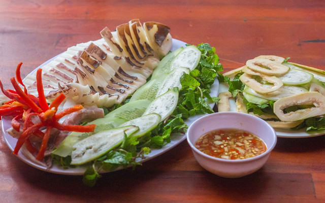 Bạch Đằng Restaurant