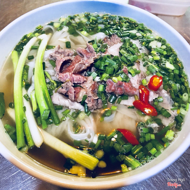 Phở nóng hổi