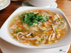 S&#250;p thập cẩm, ăn to&#224;n thấy topping :)))