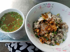 hủ tiếu nam vang