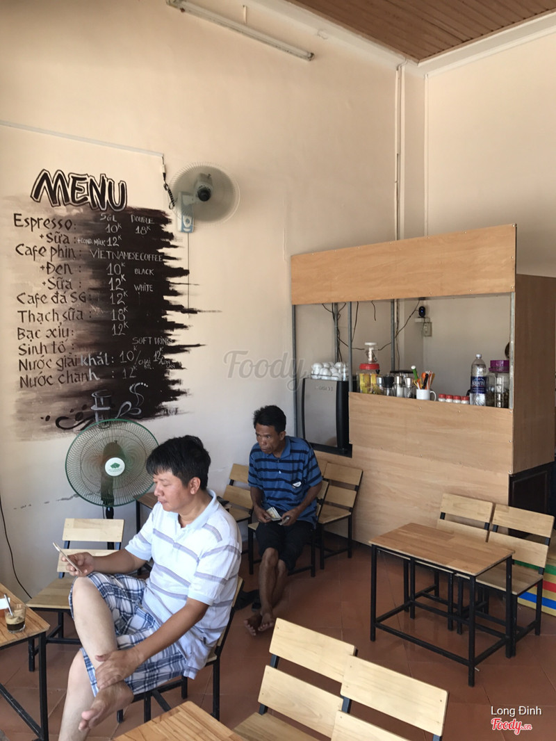 Giá hợp lý cho ly cafe nguyên chất