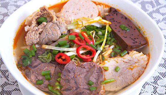 Quán Bún Bò - Nguyễn Văn Cừ Nối Dài