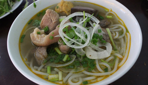 O Gái - Bún Bò Huế & Bún Chay