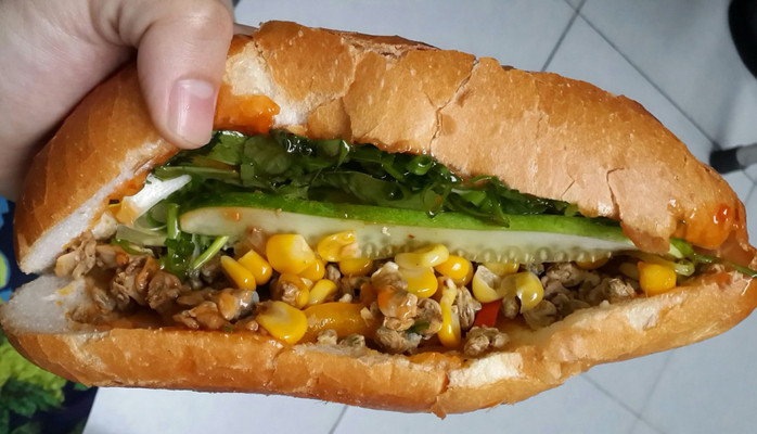 Anh Bon - Bánh Mì Hến - Thành Thái