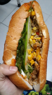 Bánh mì Hến