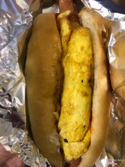 Hotdog cuộn trứng