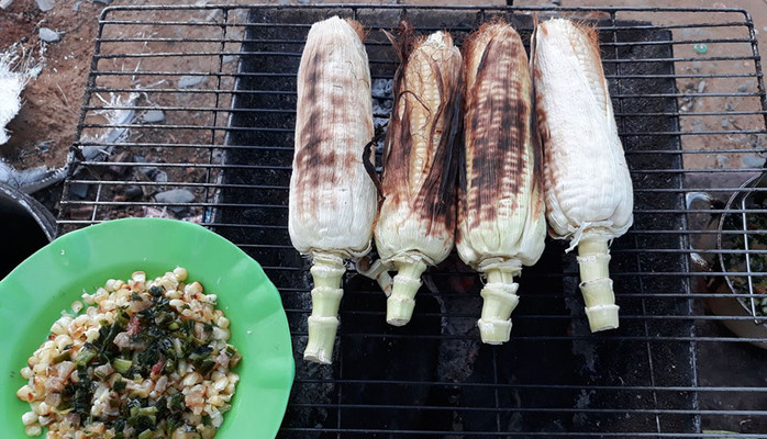 Bắp Nướng Mỡ Hành - Hồ Học Lãm