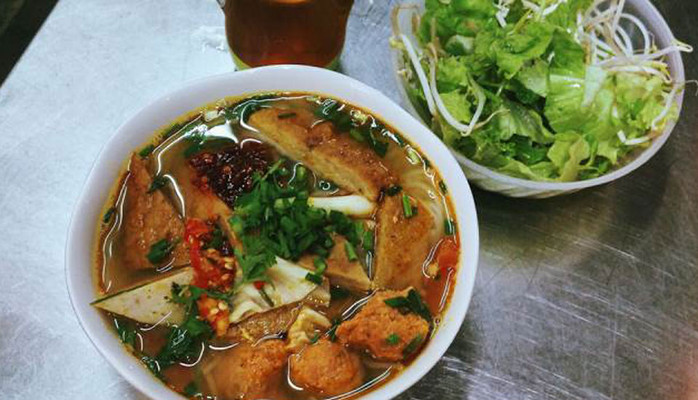 Nhi Nhi Quán - Bánh Canh & Bún Chả Cá