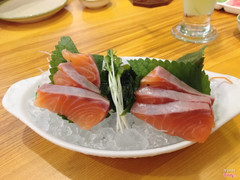 Sashimi cá hồi tươi, ngon, rẻ