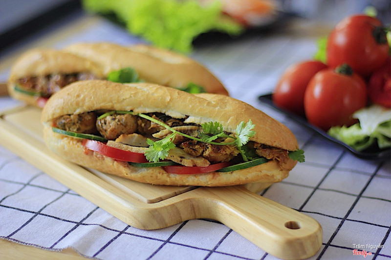 Bánh mì thịt chả