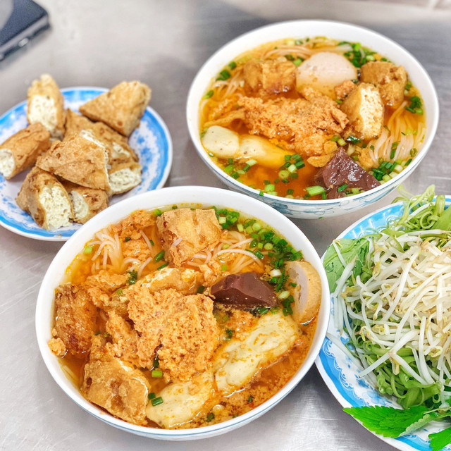 Bún Riêu Chợ Hồ Thị Kỷ