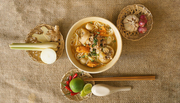 Cái Nia - Bún Bò Gốc Huế & Cơm Gà Hội An