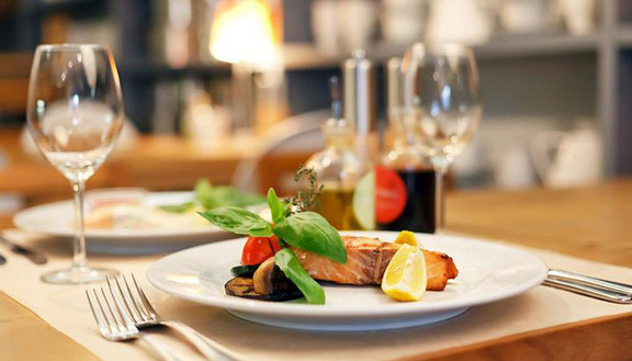 Lotus Restaurant - Lotus Central Hotel