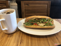 Combo cafe + bánh mì 40k