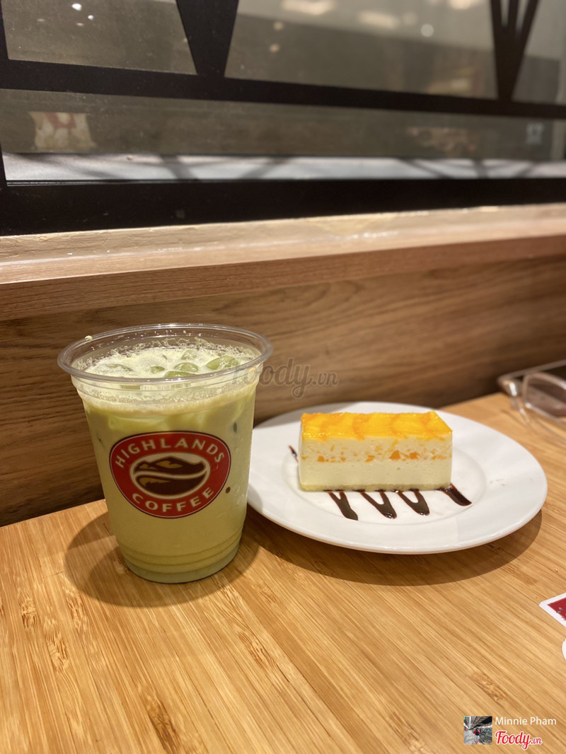 Highlands Coffee - Trà, Cà Phê & Bánh - 119 Hàm Nghi ở Quận 1, TP. HCM ...