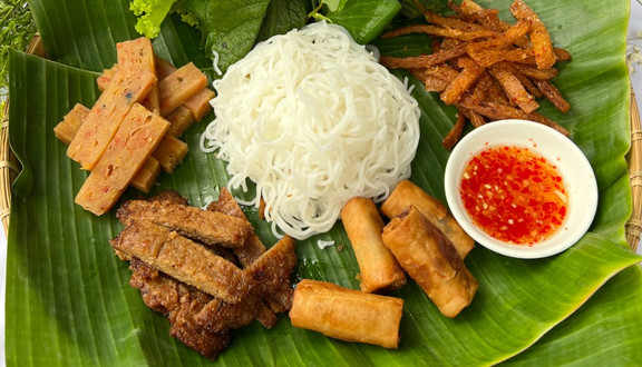 Quán Chay An Cát Tường - Quán Chay & Bánh Mì Chay - Nguyễn Phúc Chu