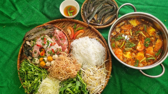 Bếp Miền Tây - Lẩu & Ăn Vặt Miền Tây - Lê Hồng Phong