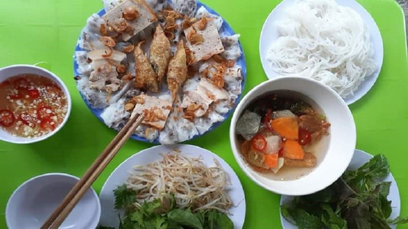 Bánh Cuốn Nóng Chị Hà - Ngô Gia Tự