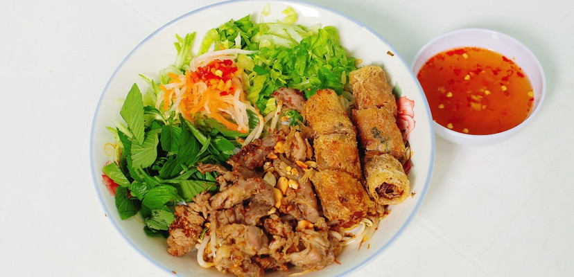 Bún Thịt Xào Minh Thư - 71 Tô Vĩnh Diện