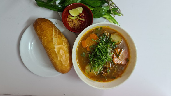 Phở Nhất Tâm - Phở Bắp Hoa, Bò Kho Bánh Mì & Hủ Tiếu Bò Kho