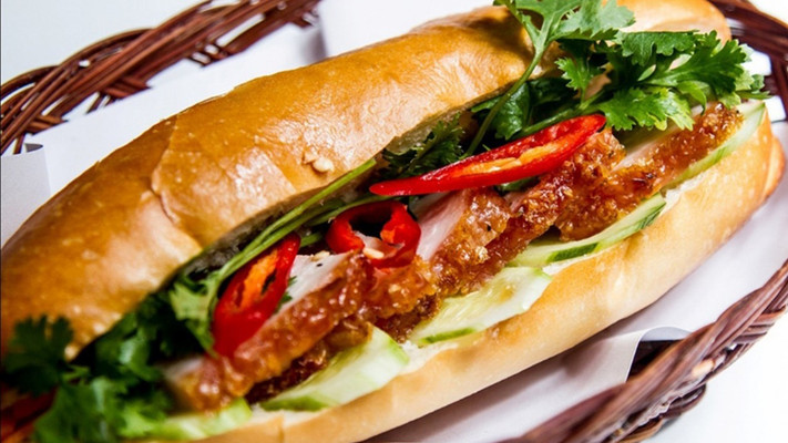 Bánh Mì Ngọc Bích - Phạm Cự Lượng