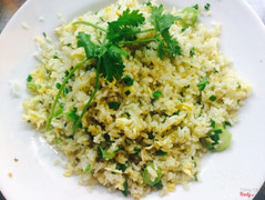 Cơm chiên cá mặn