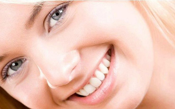 Nha Khoa Phương Đông - Lê Hồng Phong