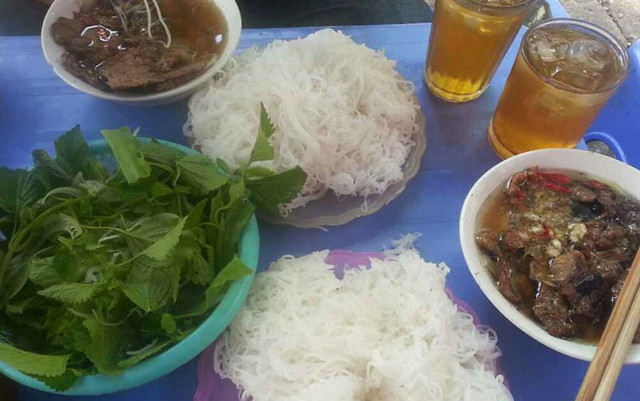Quán Bún Chả - 281D Khương Trung