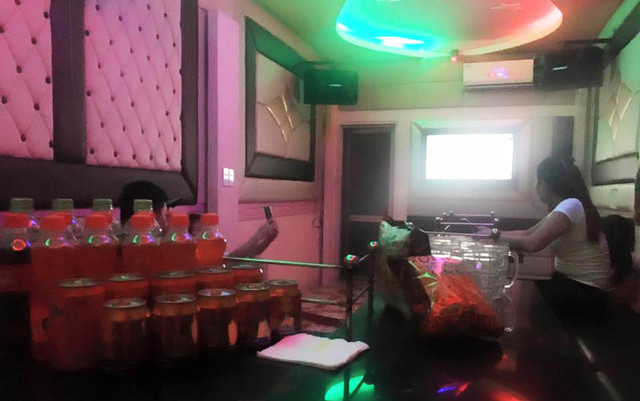 Quán Hát - Xuân La