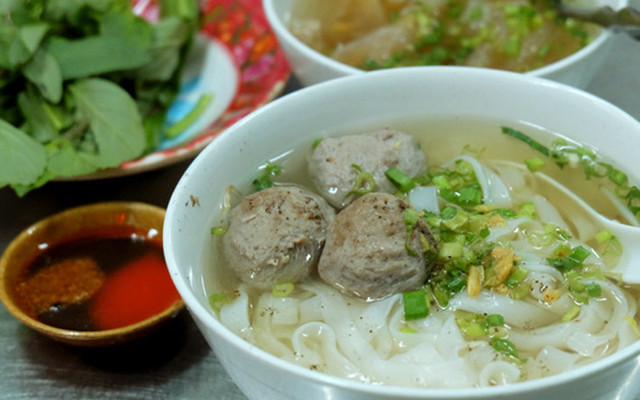 Hủ Tíu Bò Viên - Nguyễn Chí Thanh