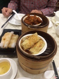 Steamed chicken feet, steamed bean curd roll and steamed prawn rice pastry