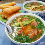 Phở bò sốt vang