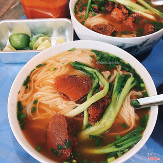Các hàng phở đêm ở Hà Nội
